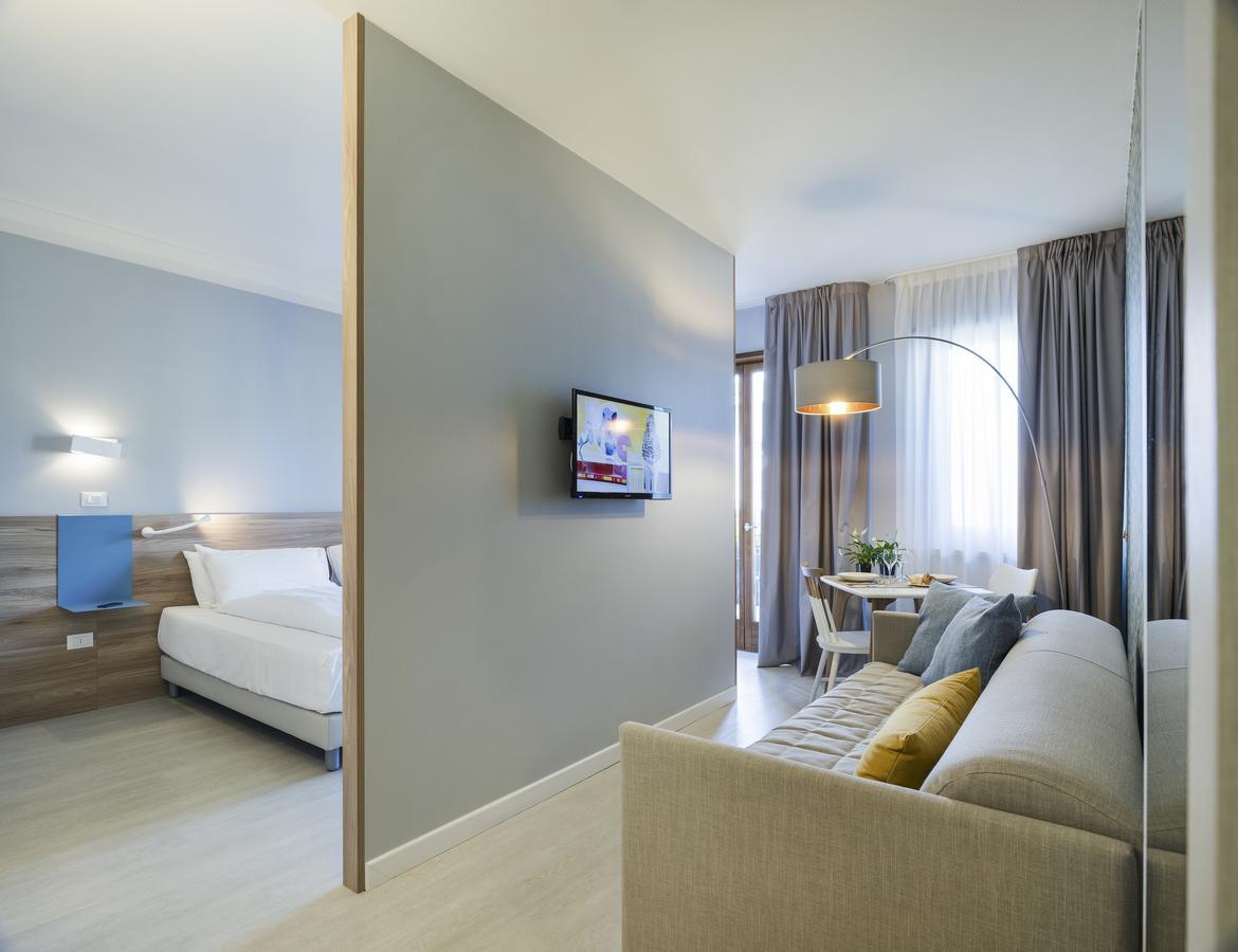 Hatelier Garda Home By Enjoy Garda Hotel Peschiera del Garda Exterior foto